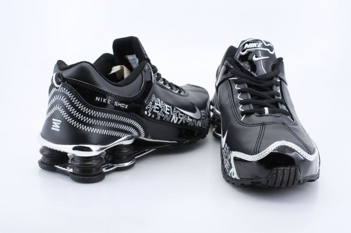 Original Nike Shox R4 Shoes Black White