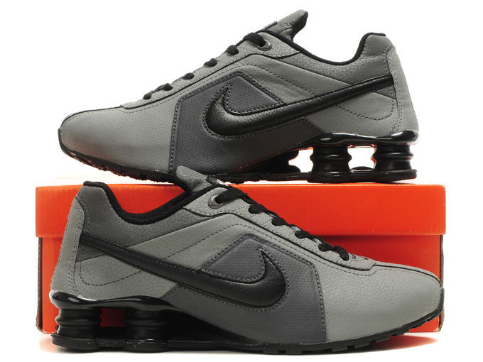 Original Nike Shox R4 Shoes Black Grey Black Big Swoosh