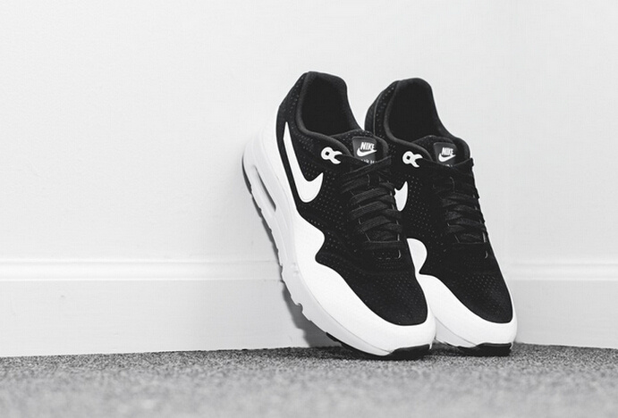 Limited Nike Air Max 1 Ultra Moire Black White Shoes - Click Image to Close