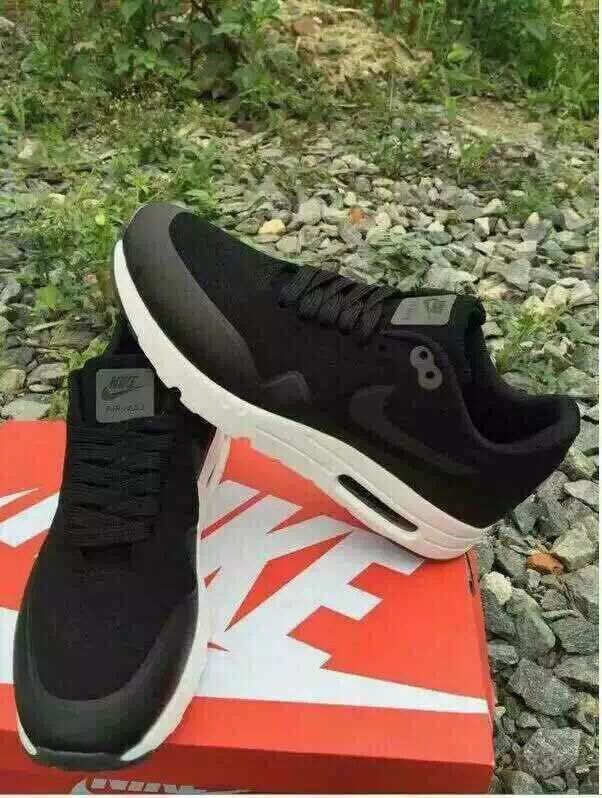 Limited Nike Air Max 1 Ultra Moire Black White Shoes