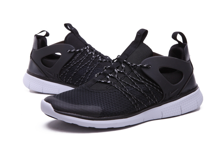 Women Nike Free Viritous Black White Running Shoes