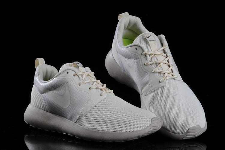 Nike Roshe Run Hyperfuse 3M All White Running Shoes