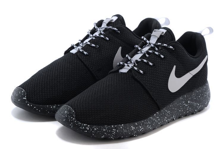Nike Roshe Run Oreo All Black Shoes