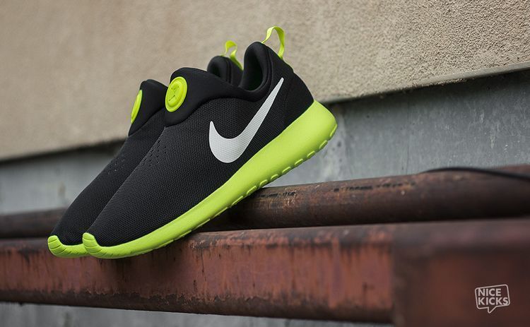 Nike Rosherun Slip On Black Green White Swoosh Shoes - Click Image to Close