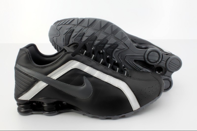 Real Shox R4 Shoes All Black - Click Image to Close