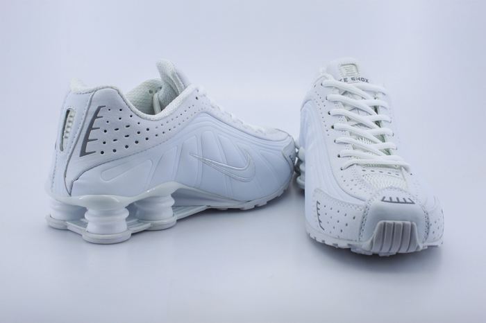 Real Shox R4 Shoes All White - Click Image to Close