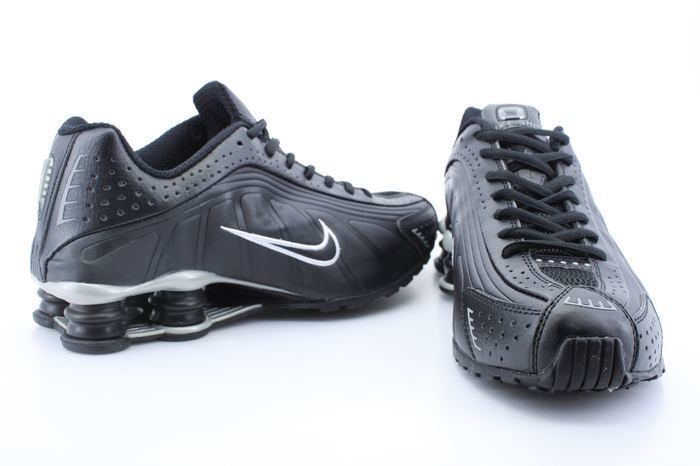 Real Shox R4 Shoes Black - Click Image to Close