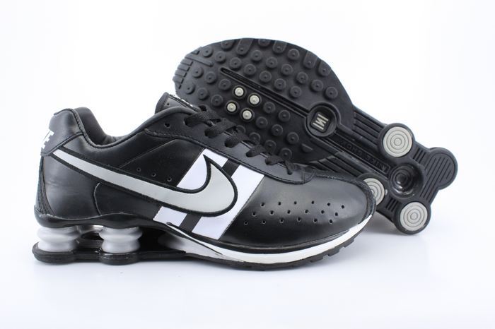 Nike Shox R4