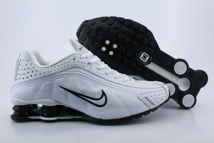 Nike Shox R4 Shoes White Black Air Cushion