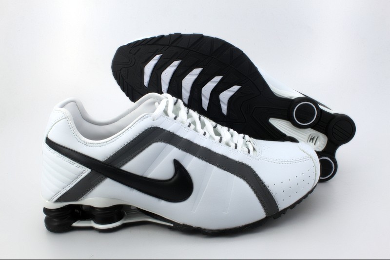 Nike Shox R4 Shoes White Black